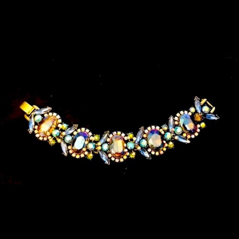 Rare Bassett Vintage Smokie Blue Crystal Bracelet